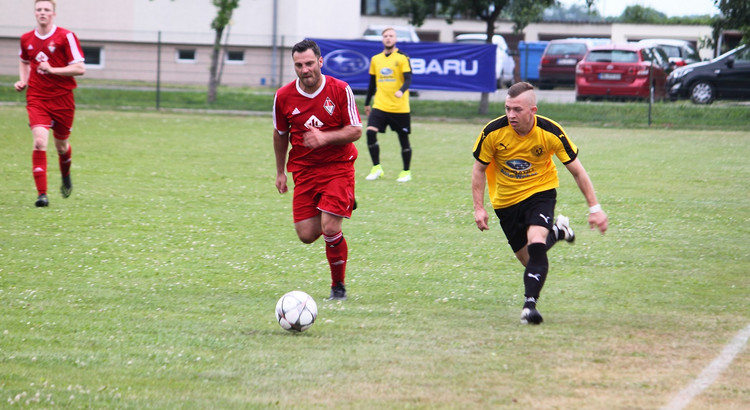 Galeriebild zu Pokalhalbfinale in Neutrebbin, Subaru-Weber mit dabei!-4